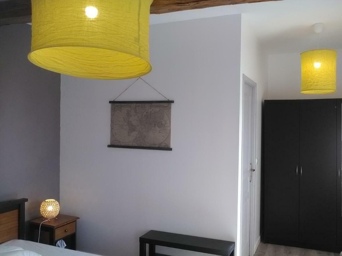 ホテル A Deux Pas Du Rheby Villebois エクステリア 写真
